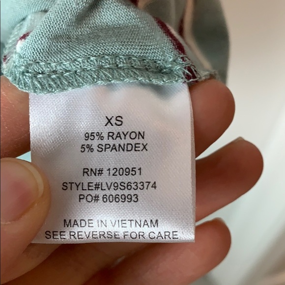 Striped half button v-neck t-shirt - Picture 5 of 6